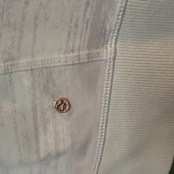 Lululemon Jacket Size 8 - Picture 9 of 9